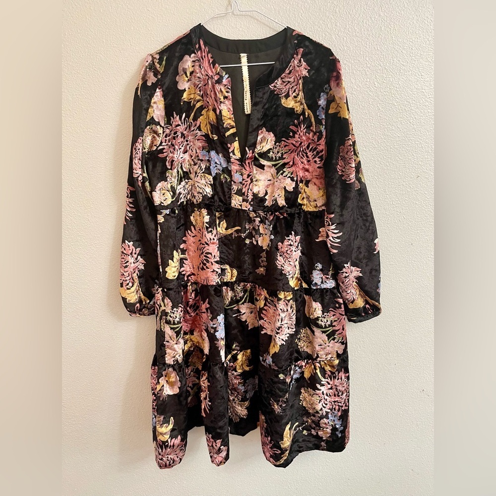 Anthropologie Uncle Frank Floral Velvet Dress 100% Viscose Size M